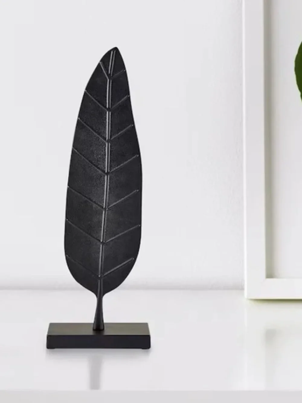 Lindrande Table Decor - Metal Leaf - 17 3/4
